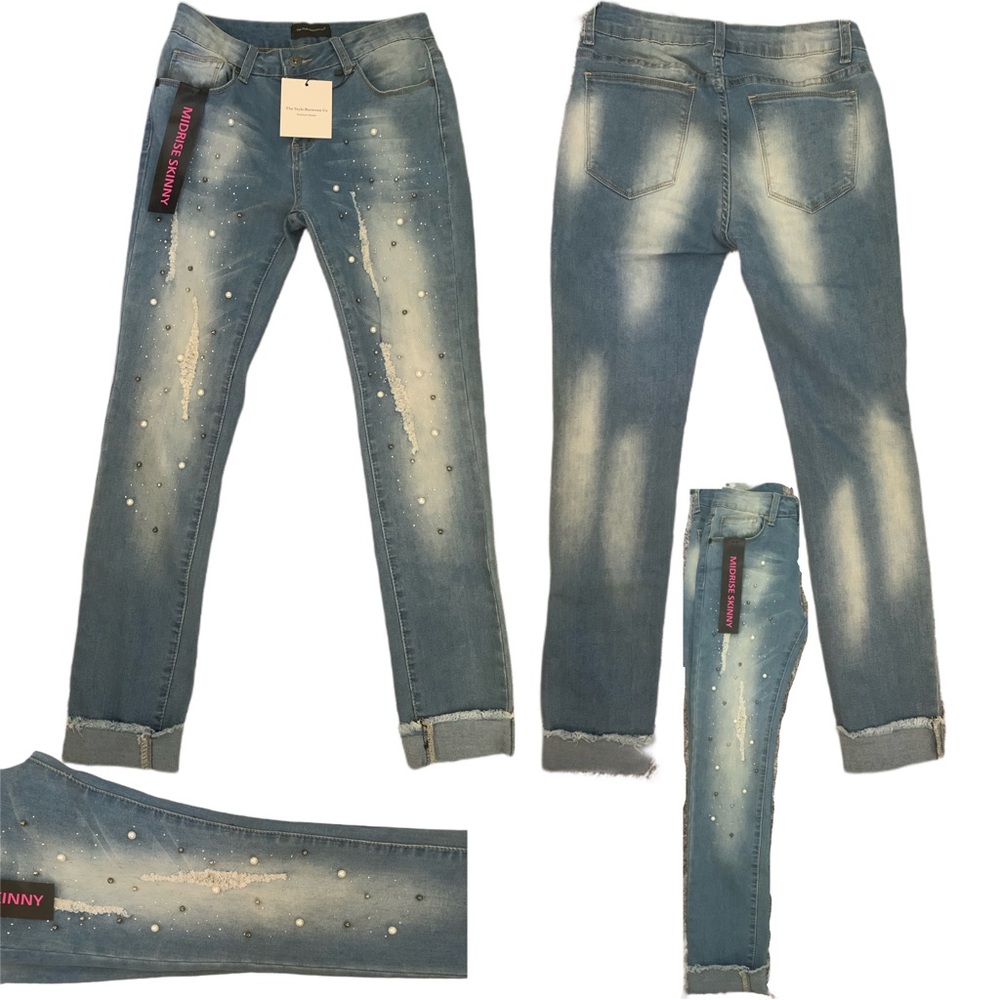 Skinny Premium Denim Jeans 
Size 7
New with tags